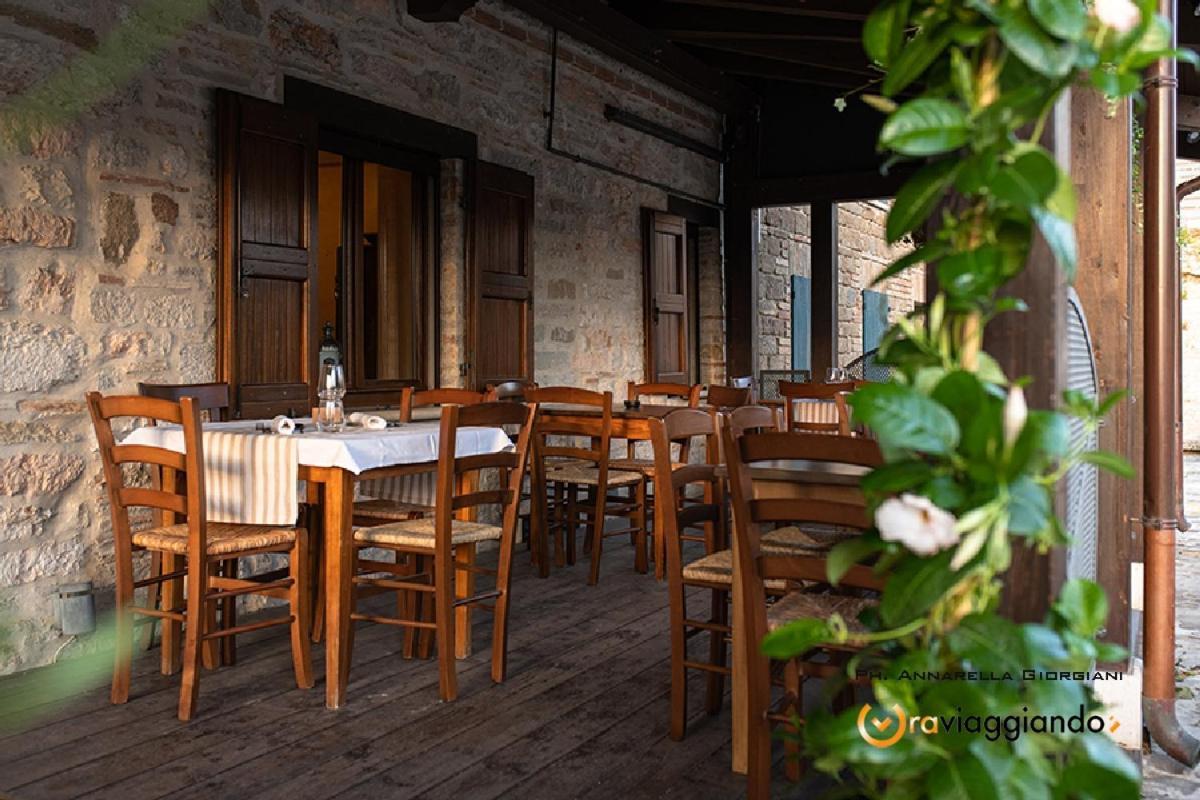 Locanda Del Castello Frontone Εξωτερικό φωτογραφία